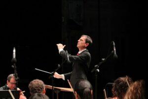 L'orchestra Filarmonica di Torino, durante l'esecuzione di un concerto, sotto la guida del direttore musicale, Giampaolo Pretto 